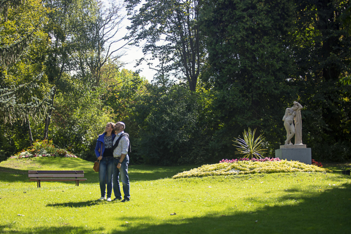 Couple au jardin public de Cambrai